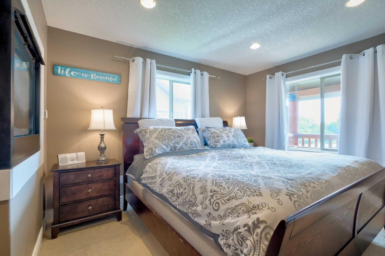 Whispering Pines Cabin With Pool, Lake And Golf Access! Villa Pine Lake Exterior foto
